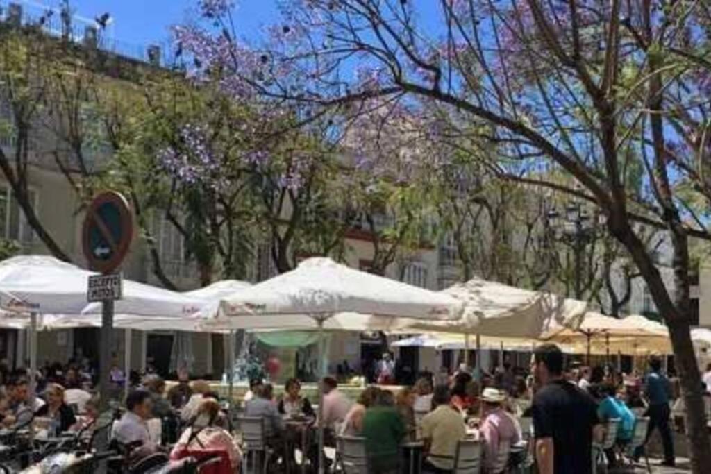 Bonito Apartamento Junto Al Gran Teatro Falla Καντίζ Εξωτερικό φωτογραφία