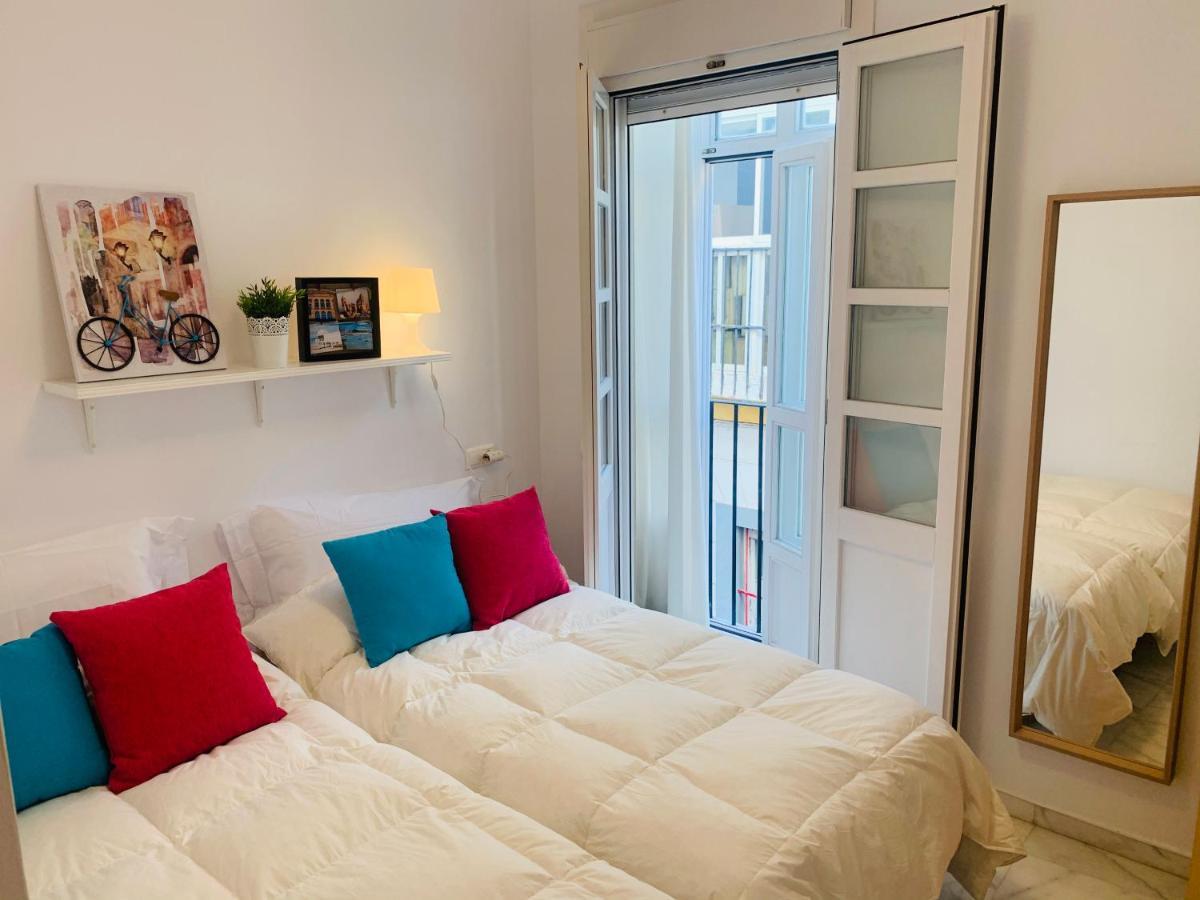 Bonito Apartamento Junto Al Gran Teatro Falla Καντίζ Εξωτερικό φωτογραφία